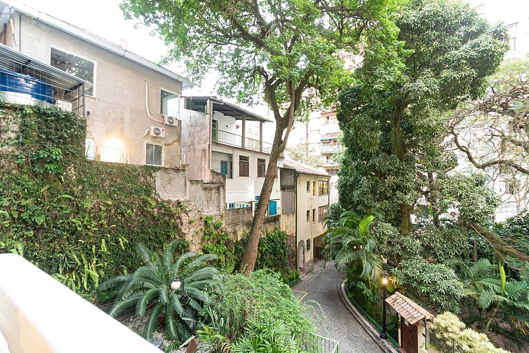 Oásis de Copacabana: A Casa do Seu Coração