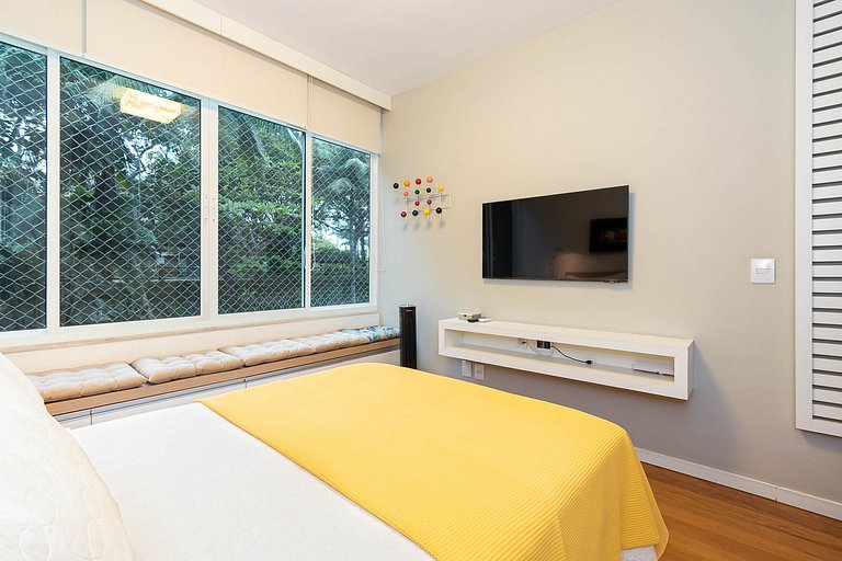 Cozy Loft 2min Walk to the Beach