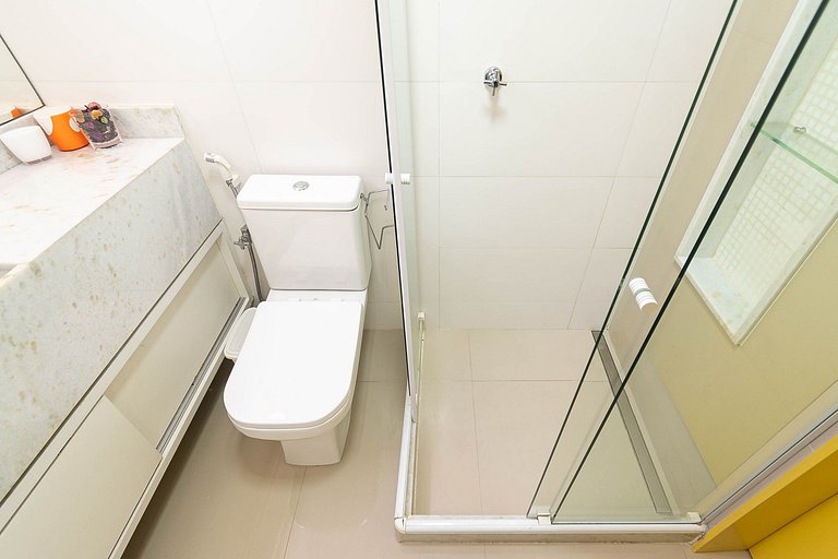 Refúgio Aconchegante em Condomínio à Beira-Mar